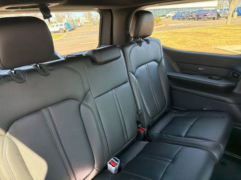 Used 2025 Jeep Wagoneer Series II image 11