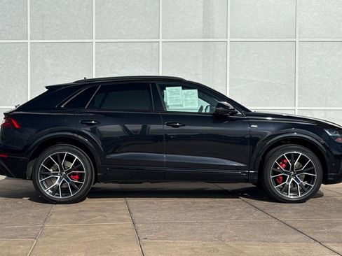 Used 2019 Audi Q8 Premium Plus w/ Premium Plus image 3