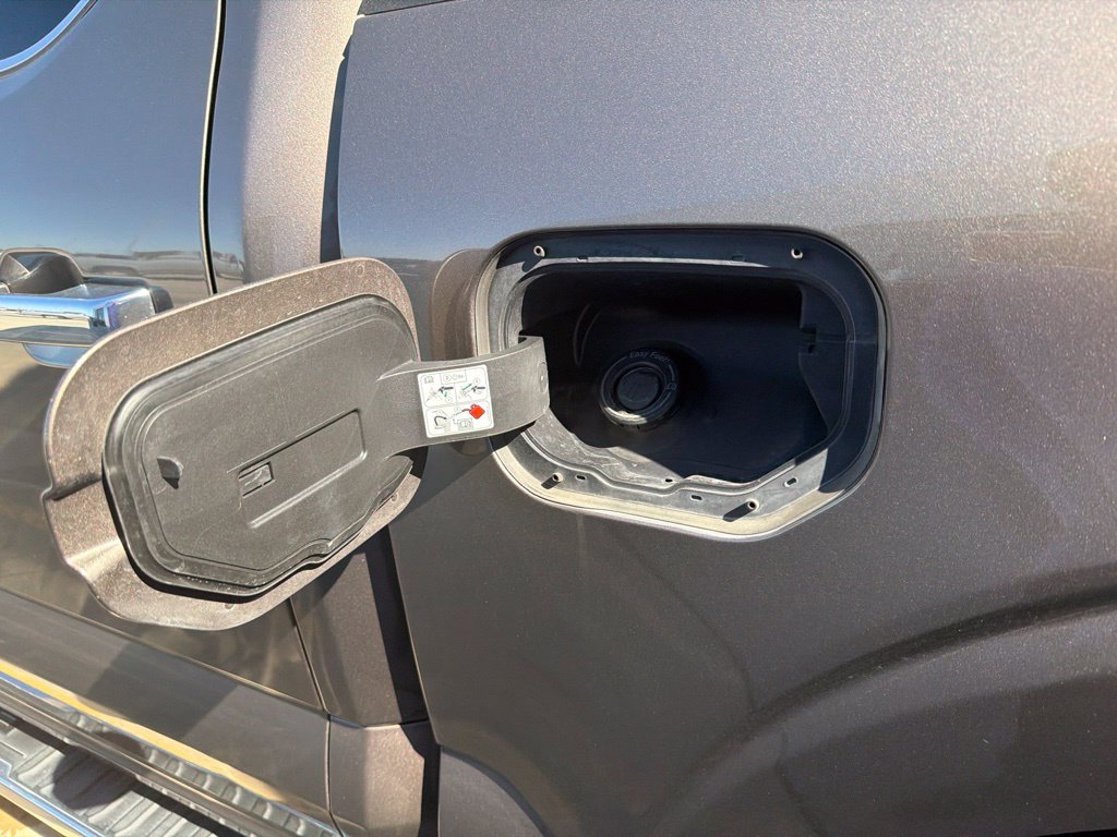 Used 2023 Ford F150 Lariat AWD/4WD image 6