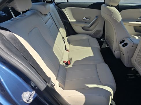 Used 2019 Mercedes-Benz A 220 image 16