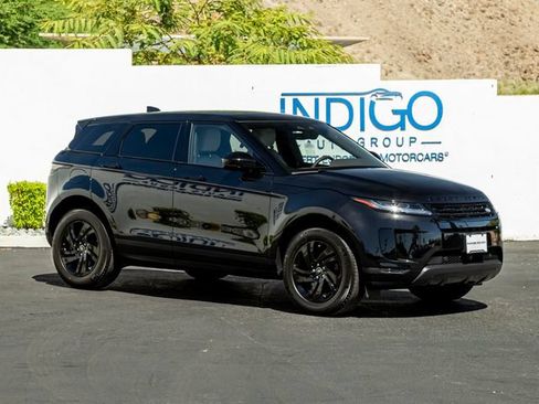 Used 2026 Land Rover Range Rover Evoque S AWD/4WD image 4