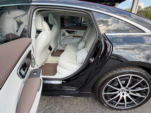 Used 2023 Mercedes-Benz EQS 450+ Sedan image 35
