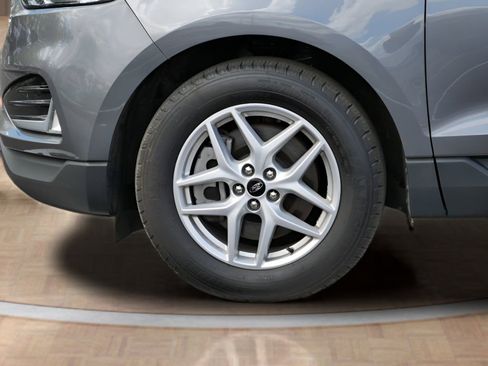 Used 2024 Ford Edge SEL w/ Convenience Package AWD/4WD image 9