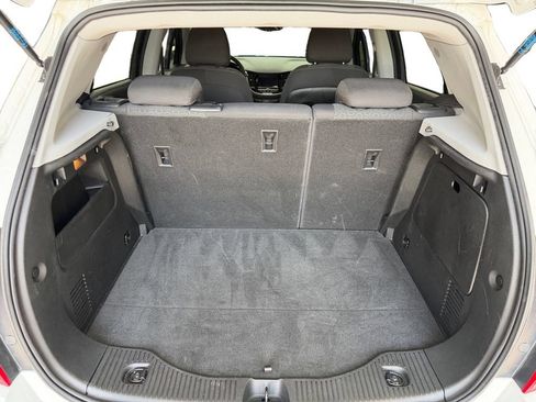 Used 2020 Chevrolet Trax LS FWD image 19