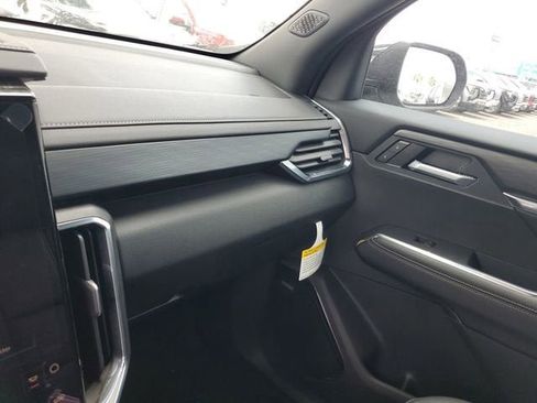New 2026 GMC Acadia Elevation FWD image 25