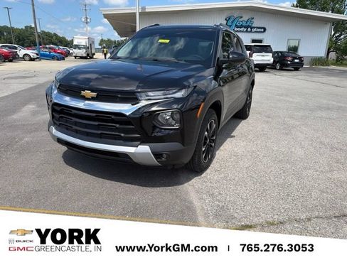Used 2022 Chevrolet TrailBlazer LT w/ Convenience Package AWD/4WD image 1