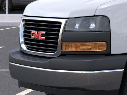 New 2026 GMC Savana 3500 w/ Power Convenience Package RWD image 41