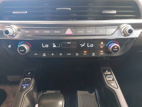 Used 2020 Kia Telluride EX w/ Towing Package AWD/4WD image 22