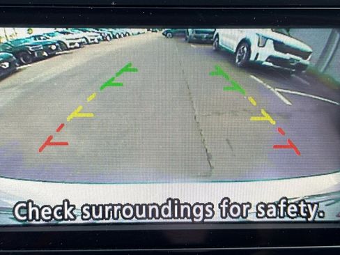 Used 2015 Nissan Altima 2.5 SV image 18