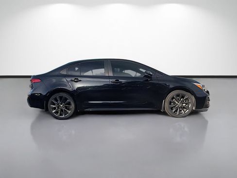 Used 2024 Toyota Corolla SE w/ SE Premium Package FWD image 2