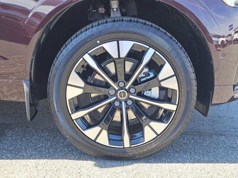 New 2026 Volvo XC60 B5 Plus w/ Protection Package Premier AWD/4WD image 9