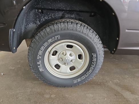 Used 2017 RAM 1500 Tradesman w/ Power & Remote Entry Group image 20