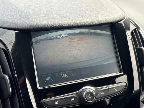 Used 2017 Chevrolet Cruze Premier image 29