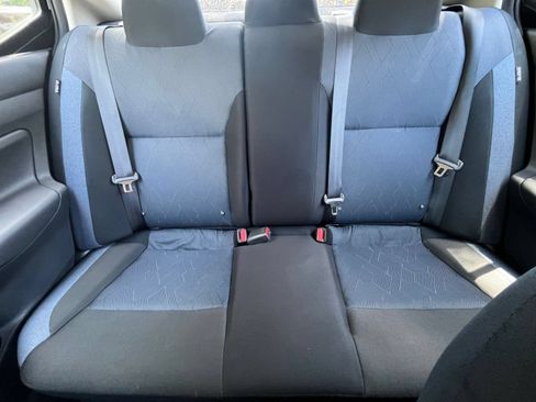 Used 2025 Nissan Versa SV FWD image 36