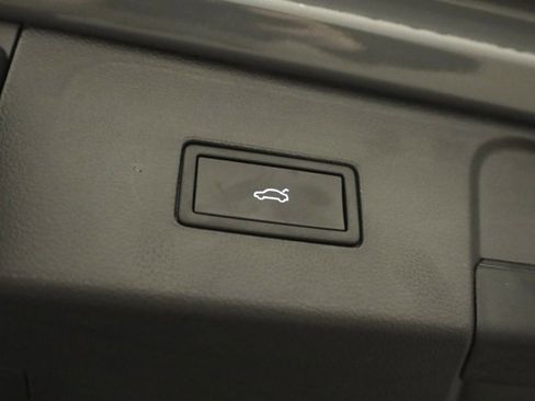 New 2026 Volkswagen Atlas Peak Edition image 37