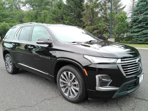 Certified 2022 Chevrolet Traverse Premier AWD/4WD image 2