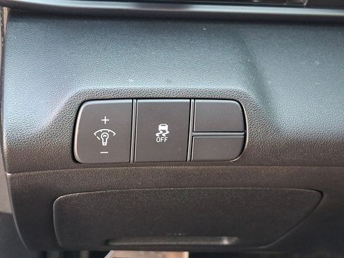 Certified 2026 Hyundai Elantra Sport FWD image 26