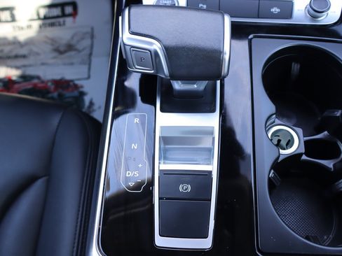 Used 2023 Audi Q7 2.0T Premium Plus w/ Premium Plus Package AWD/4WD image 32
