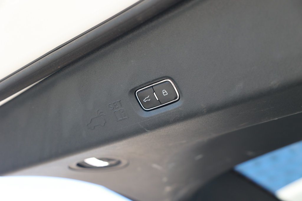 Used 2025 Ford Expedition Active RWD image 41