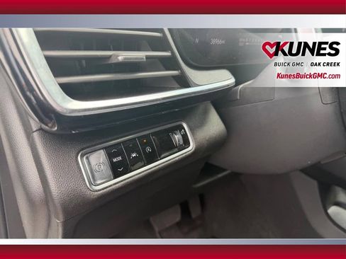 Used 2024 Buick Envision Preferred AWD/4WD image 15