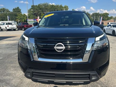 Used 2022 Nissan Pathfinder SV AWD/4WD image 8