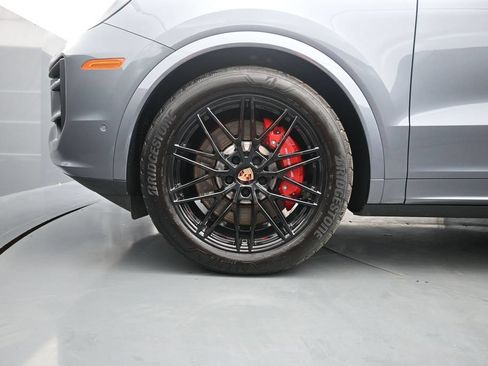 New 2026 Porsche Cayenne S AWD/4WD image 9