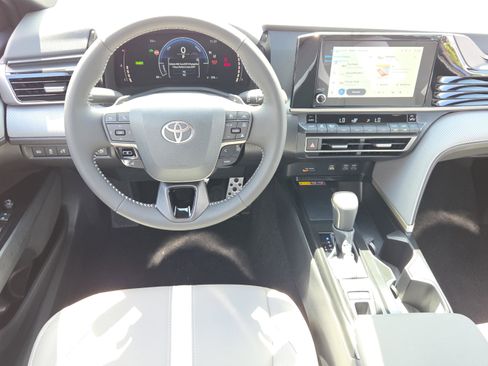 Certified 2026 Toyota Camry SE image 25