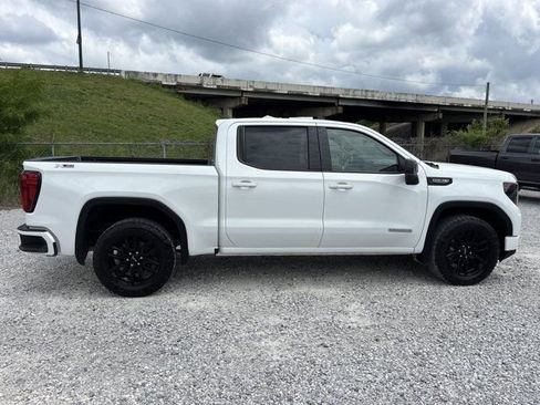 Used 2022 GMC Sierra 1500 Elevation AWD/4WD image 2