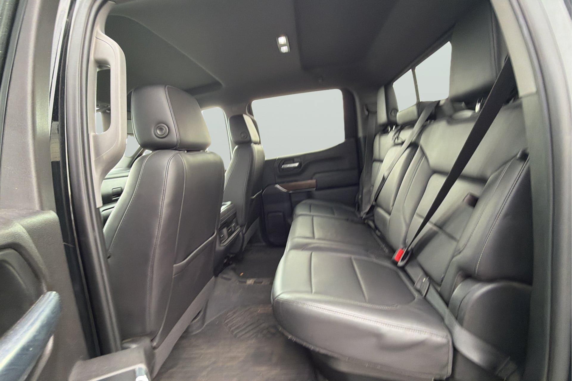 Used 2020 Chevrolet Silverado 1500 LT Trail Boss AWD/4WD image 32