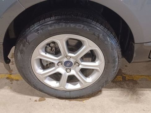 Used 2020 Ford EcoSport SE w/ SE Convenience Package image 3