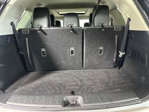 Used 2022 Nissan Pathfinder SL w/ SL Premium Package image 26