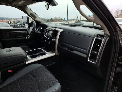 Used 2018 RAM 3500 SLT image 17