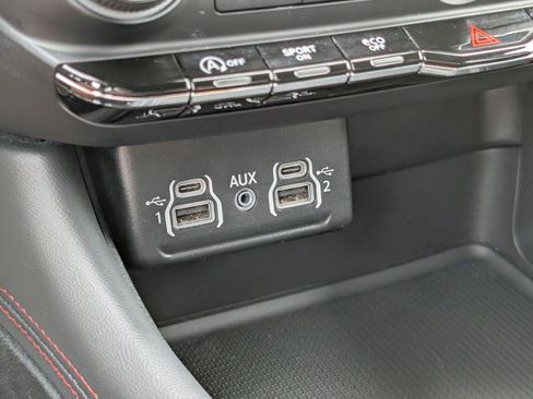 Used 2025 Dodge Durango GT AWD/4WD image 22