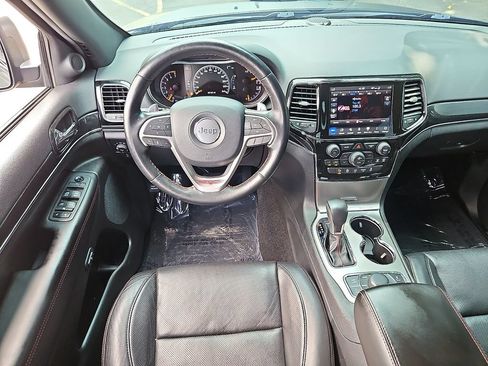 Used 2021 Jeep Grand Cherokee Trailhawk w/ Trailhawk Luxury Group AWD/4WD image 11