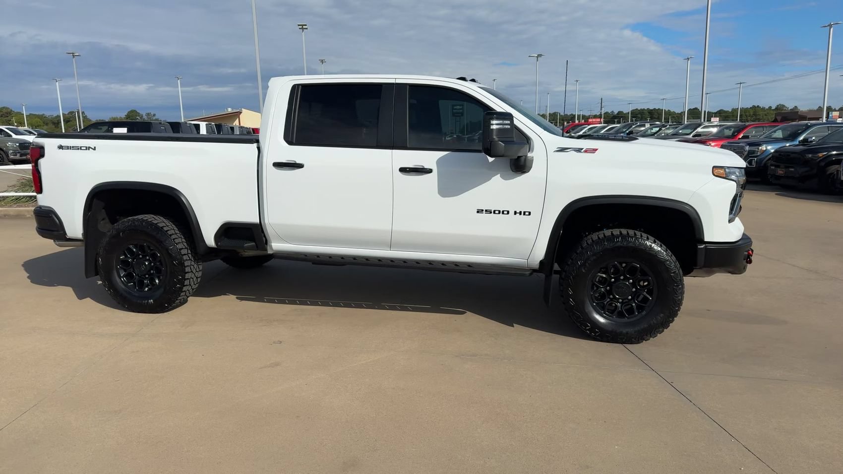 Used 2026 Chevrolet Silverado 2500 ZR2 w/ ZR2 Bison Edition AWD/4WD image 2