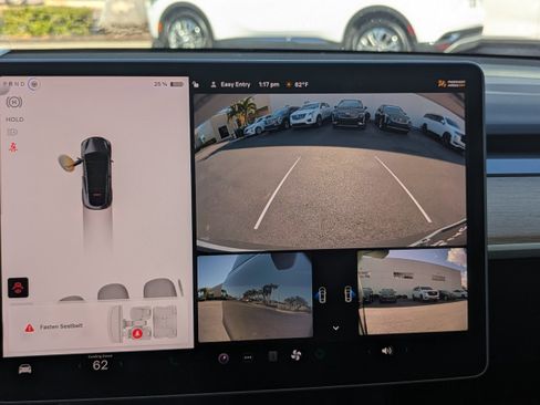 Used 2022 Tesla Model Y Performance image 23