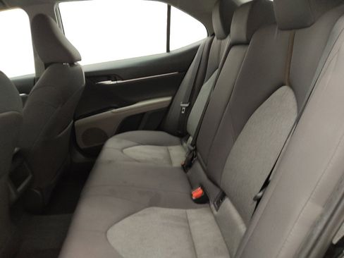 Used 2018 Toyota Camry LE w/ Convenience Package image 18