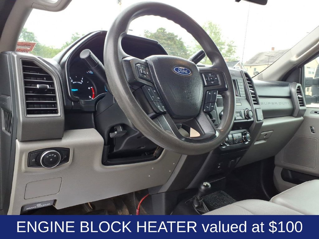 Used 2019 Ford F550 4x4 Regular Cab Super Duty w/ XL Value Package image 15