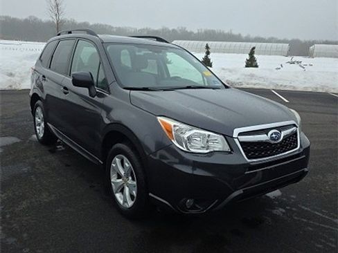Used 2016 Subaru Forester 2.5i Premium image 3