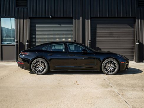 New 2026 Porsche Panamera 4 image 13
