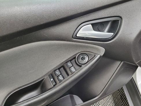 Used 2014 Ford Focus SE image 27