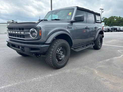 Used 2022 Ford Bronco Black Diamond AWD/4WD image 1