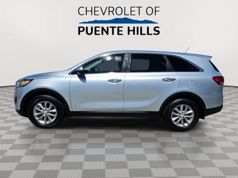 Used 2016 Kia Sorento L FWD image 5