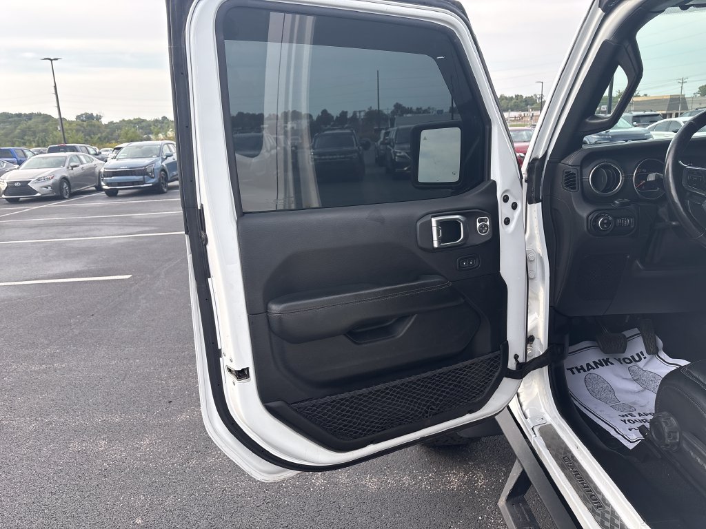 Used 2020 Jeep Gladiator Overland AWD/4WD image 33