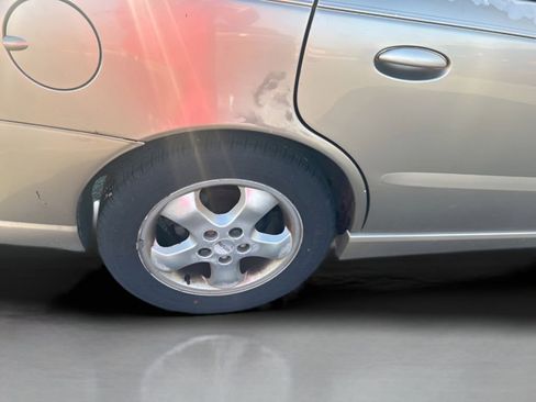 Used 2004 Saturn L-Series L300 image 26