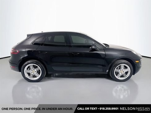 Used 2017 Porsche Macan image 4