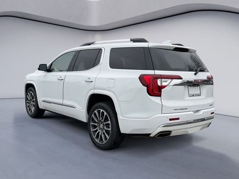 Used 2021 GMC Acadia Denali w/ Denali Ultimate Package image 3