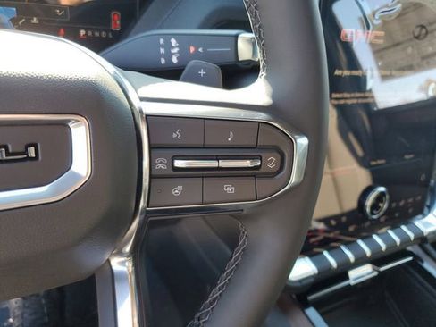 New 2026 GMC Yukon XL Denali w/ Denali Reserve Package image 27