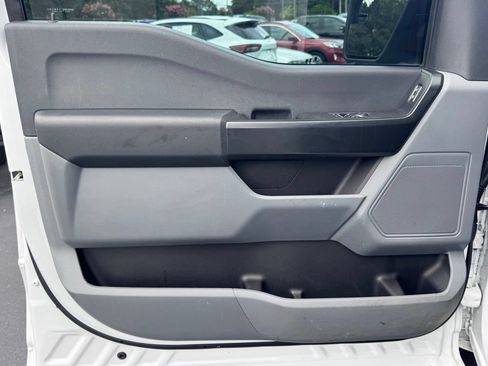 Used 2022 Ford F150 XL w/ Equipment Group 101A High RWD image 19