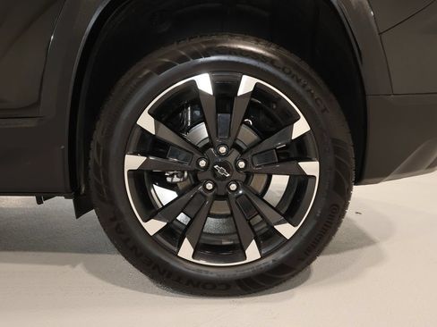 Certified 2026 Chevrolet Equinox RS w/ Convenience Package III AWD/4WD image 34